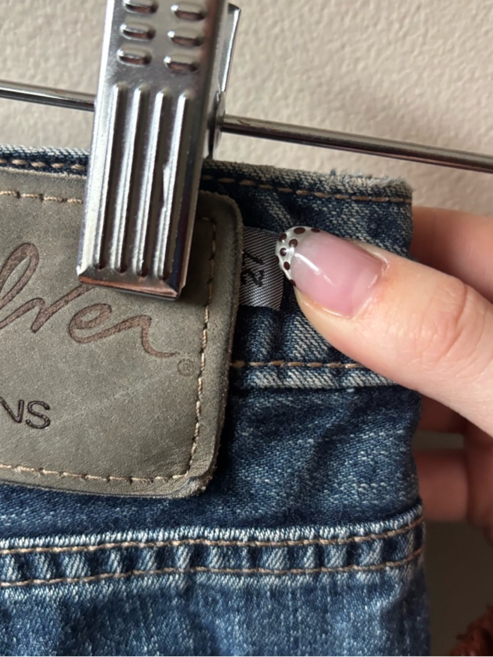 Silver Jeans Classic Straight-Leg Blue Denim Jeans - Picture 7 of 11